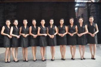 專業(yè)場(chǎng)合與個(gè)人服務(wù)中的禮儀規(guī)范概覽